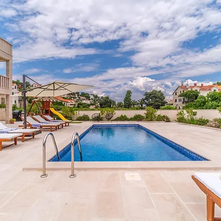 Villa Seaside Luxury With A Swimming Pool Splitska, Brac - 23815 *