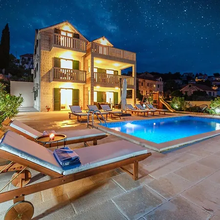 Villa Seaside Luxury With A Swimming Pool Splitska, Brac - 23815 Splitska