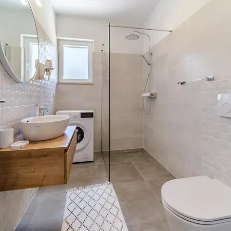 Villa Seaside Luxury With A Swimming Pool Splitska, Brac - 23815 *
