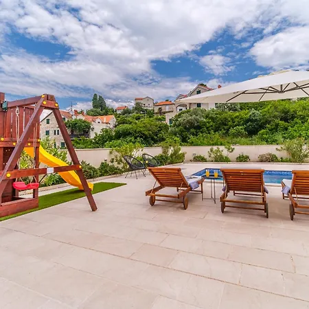 Villa Seaside Luxury With A Swimming Pool Splitska, Brac - 23815 Splitska