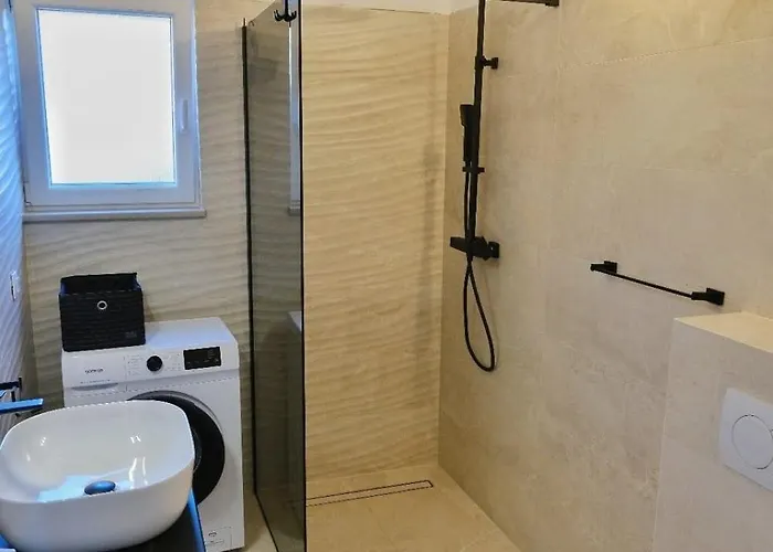 Seaside Luxury With A Swimming Pool Splitska, Brac - 23815 * ספליטסקה