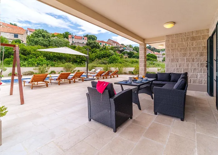 וילה Seaside Luxury With A Swimming Pool Splitska, Brac - 23815 ספליטסקה