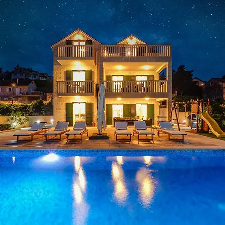 Villa Seaside Luxury With A Swimming Pool Splitska, Brac - 23815 *