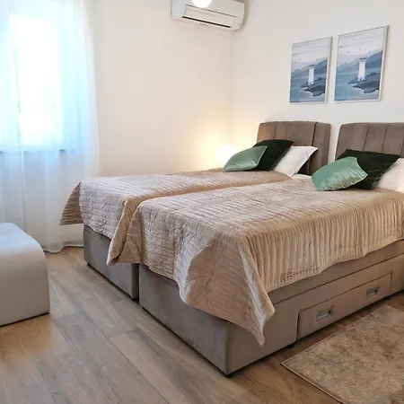 Seaside Luxury With A Swimming Pool Splitska, Brac - 23815 Villa Splitska